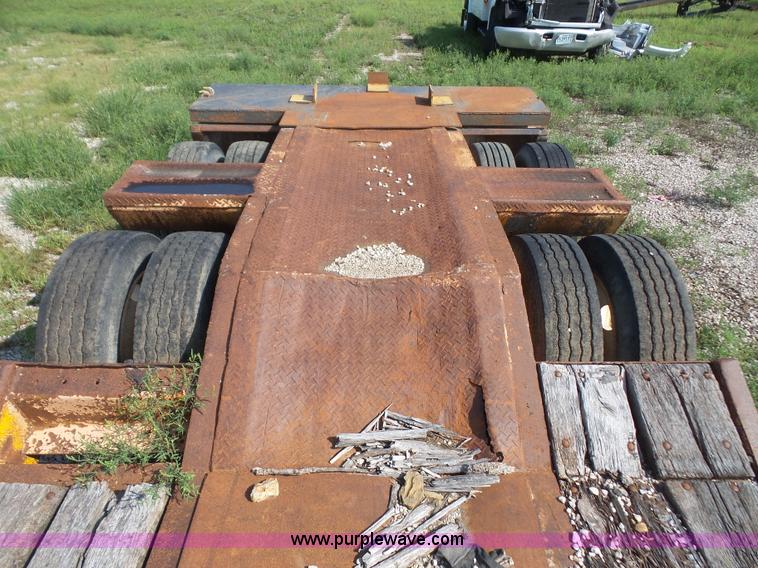 image for item K3596 1982 Eager Beaver lowboy equipment trailer