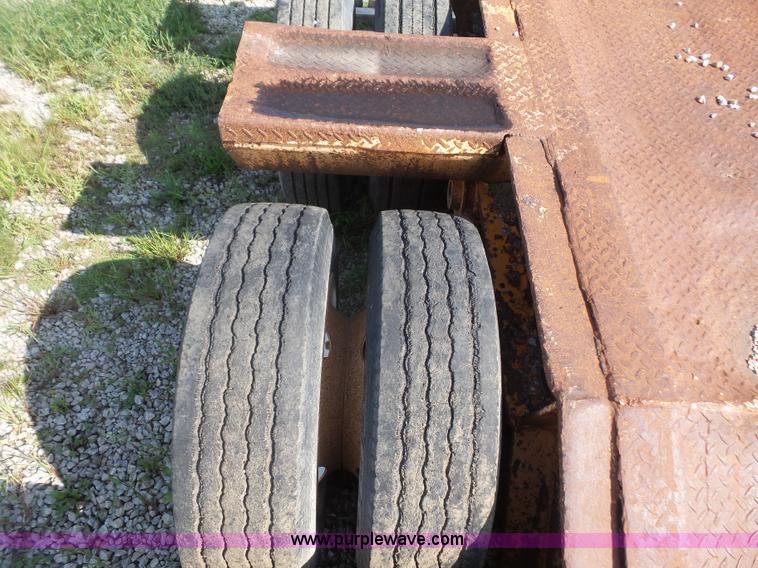 image for item K3596 1982 Eager Beaver lowboy equipment trailer
