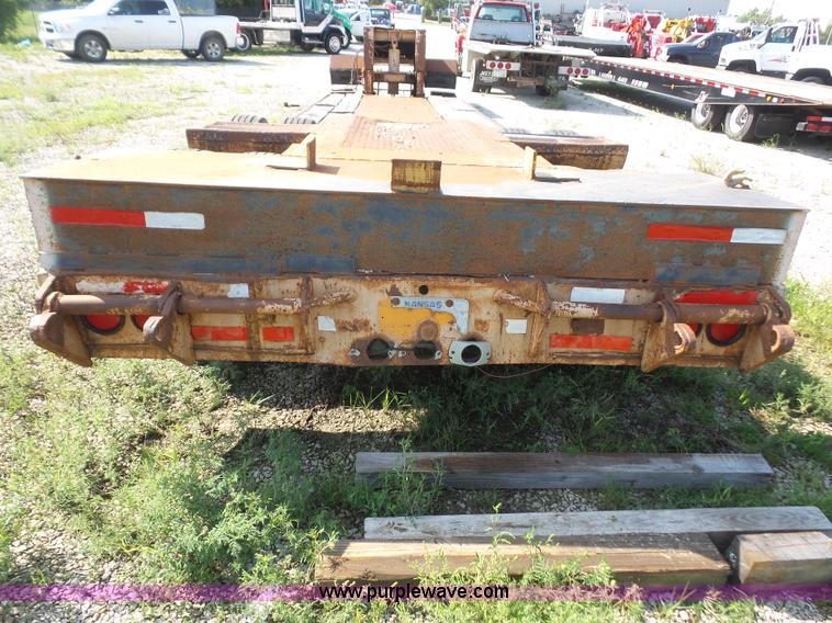 image for item K3596 1982 Eager Beaver lowboy equipment trailer