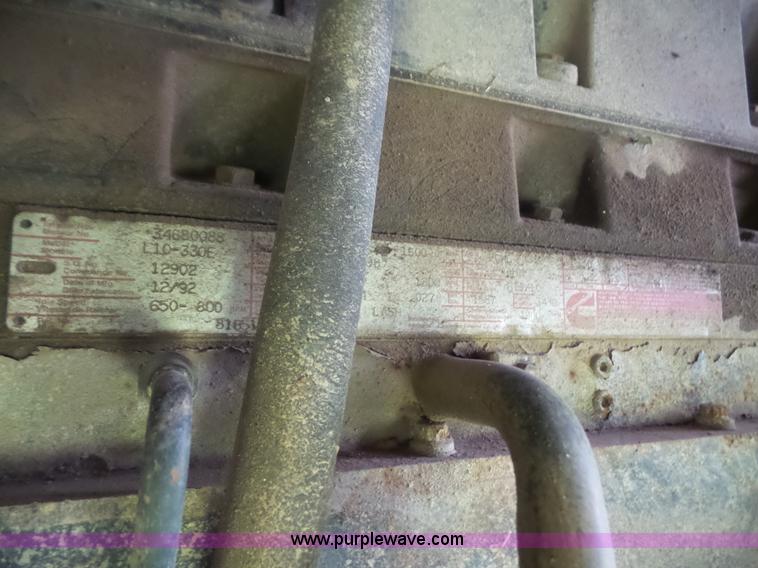 image for item K3607 1993 Volvo WHL semi truck