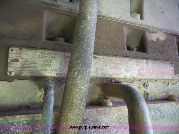 image for item K3607 1993 Volvo WHL semi truck