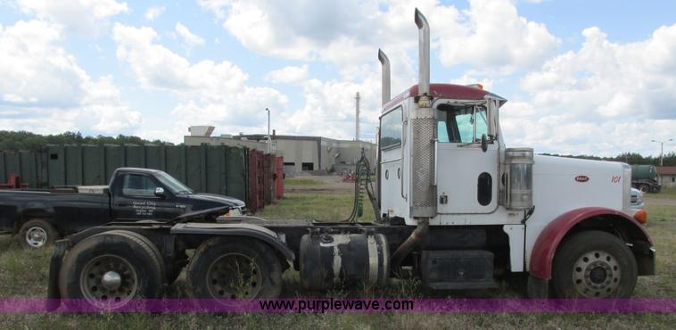 image for item K4117 1997 Peterbilt 379 semi truck