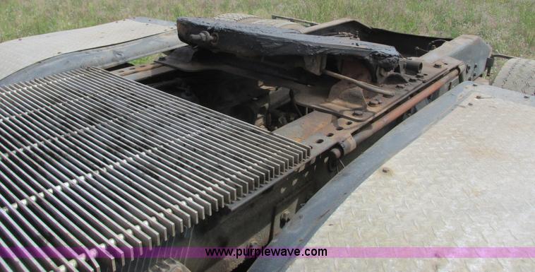 image for item K4117 1997 Peterbilt 379 semi truck