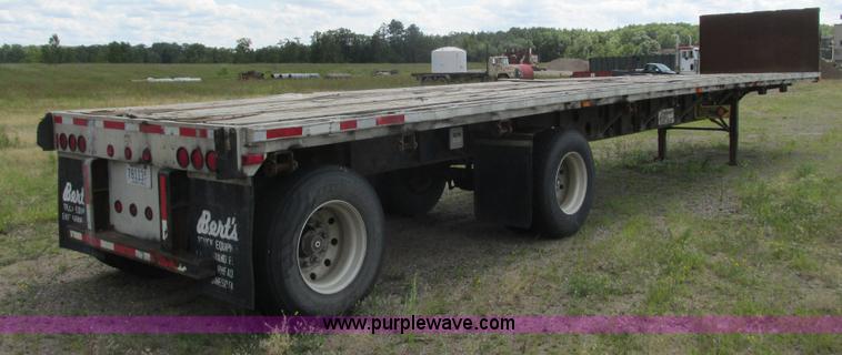 image for item K4118 1995 Transcraft Eagle flatbed trailer