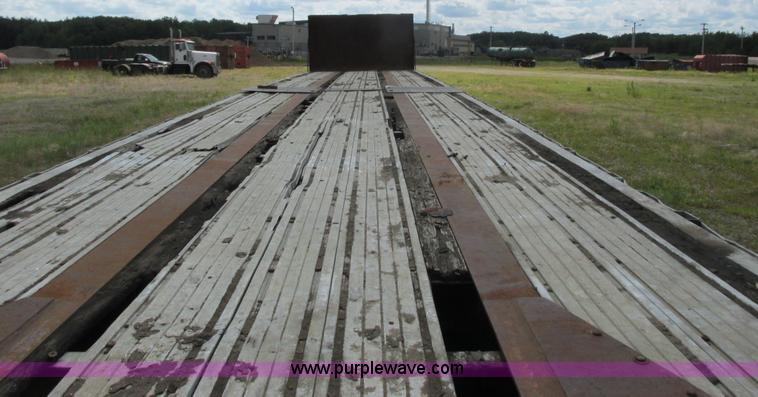 image for item K4118 1995 Transcraft Eagle flatbed trailer