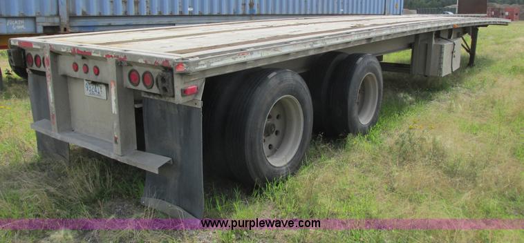 image for item K4122 1995 Ravens flatbed trailer