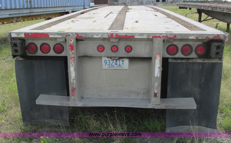 image for item K4122 1995 Ravens flatbed trailer