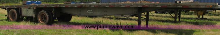 image for item K4123 1990 Reinke flatbed trailer