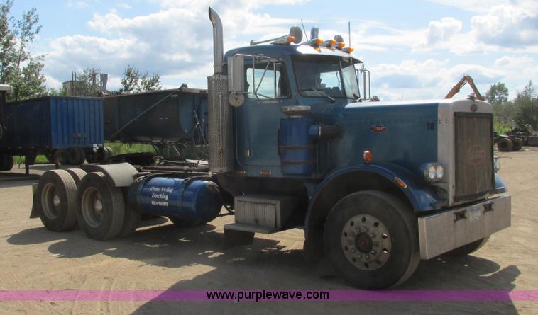 image for item K4127 1978 Peterbilt 359 semi truck