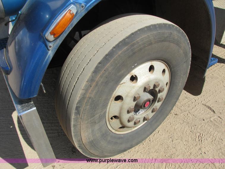 image for item K4127 1978 Peterbilt 359 semi truck