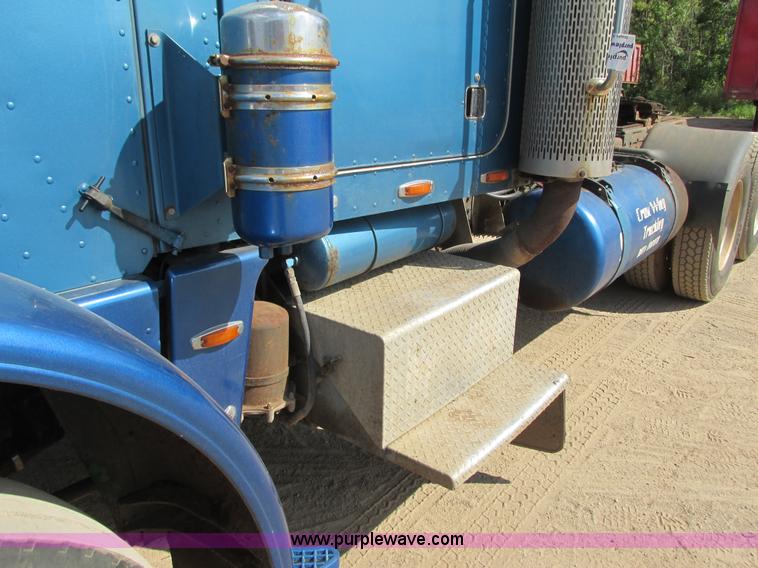 image for item K4127 1978 Peterbilt 359 semi truck