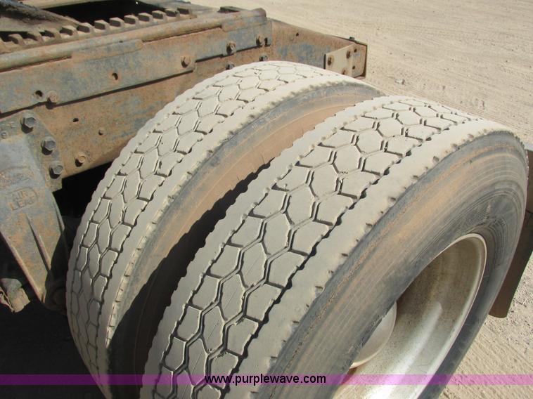 image for item K4127 1978 Peterbilt 359 semi truck