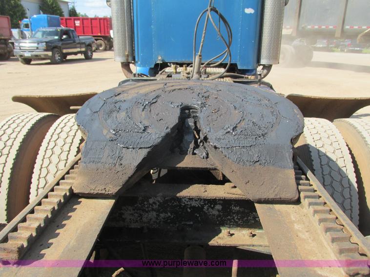 image for item K4127 1978 Peterbilt 359 semi truck