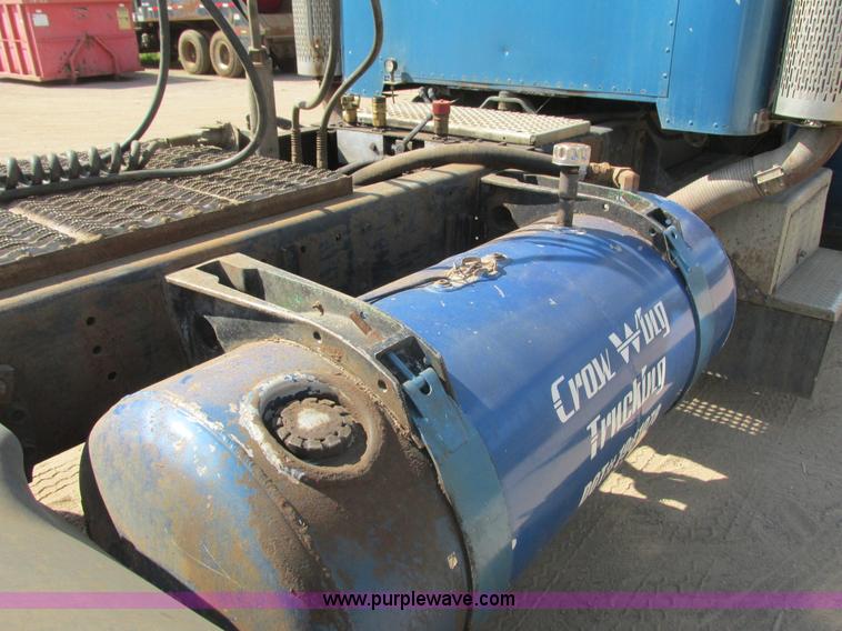 image for item K4127 1978 Peterbilt 359 semi truck