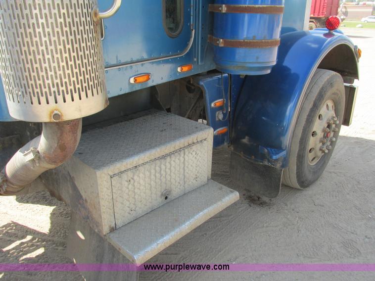 image for item K4127 1978 Peterbilt 359 semi truck