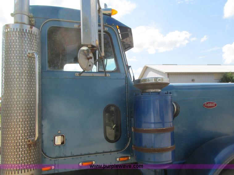 image for item K4127 1978 Peterbilt 359 semi truck
