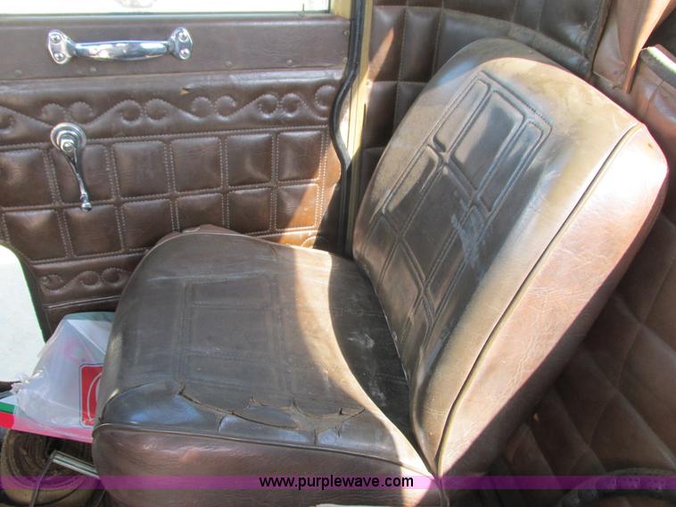 image for item K4127 1978 Peterbilt 359 semi truck