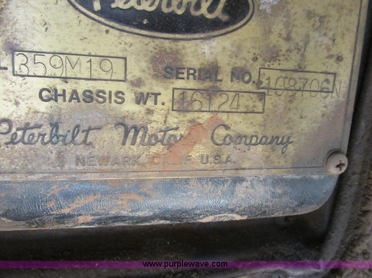 image for item K4127 1978 Peterbilt 359 semi truck