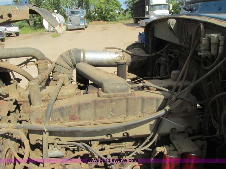 image for item K4127 1978 Peterbilt 359 semi truck