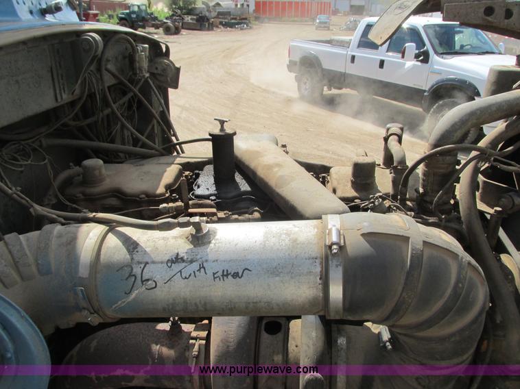 image for item K4127 1978 Peterbilt 359 semi truck