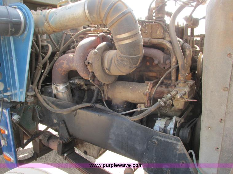 image for item K4127 1978 Peterbilt 359 semi truck