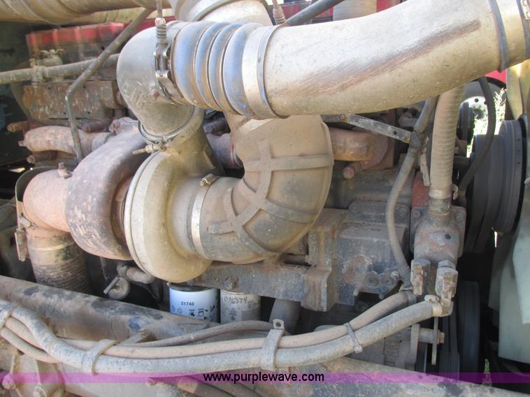 image for item K4157 2000 Peterbilt 379 semi truck