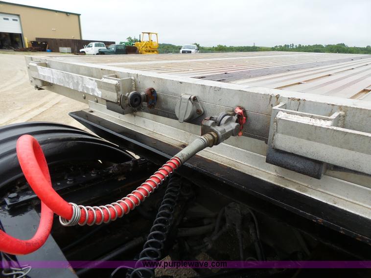 image for item K5270 2008 Chaparral drop deck trailer