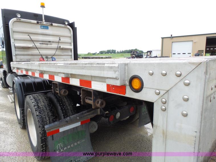 image for item K5270 2008 Chaparral drop deck trailer