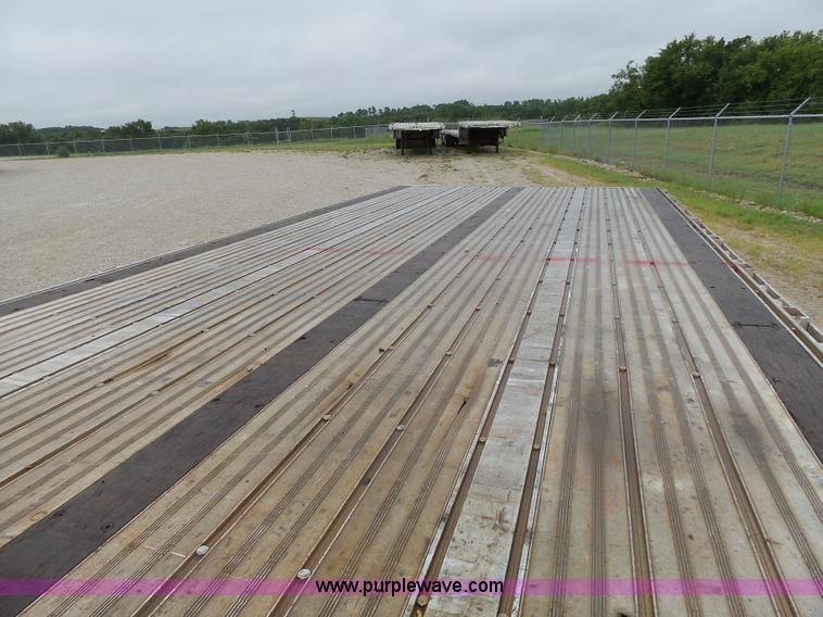 image for item K5270 2008 Chaparral drop deck trailer