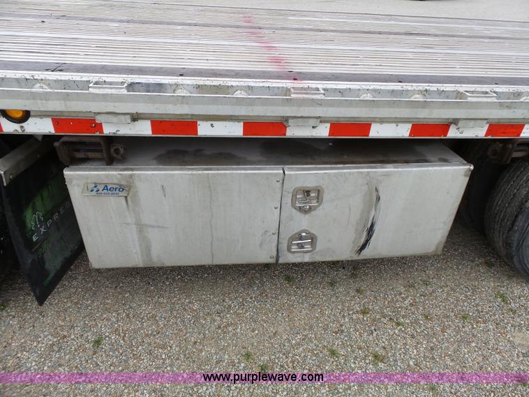 image for item K5270 2008 Chaparral drop deck trailer