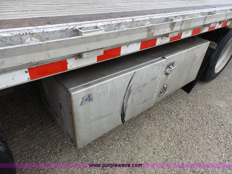 image for item K5270 2008 Chaparral drop deck trailer