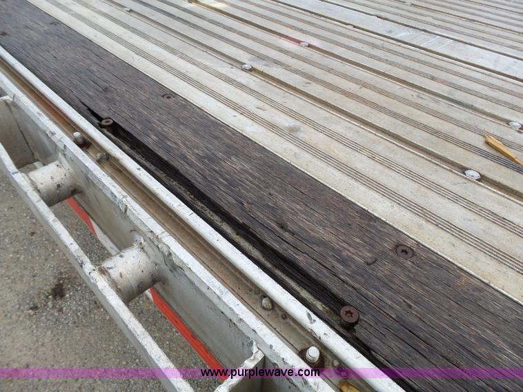 image for item K5270 2008 Chaparral drop deck trailer