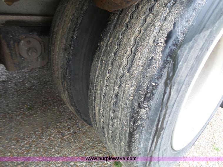 image for item K5270 2008 Chaparral drop deck trailer