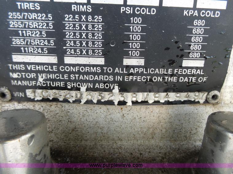 image for item K5270 2008 Chaparral drop deck trailer