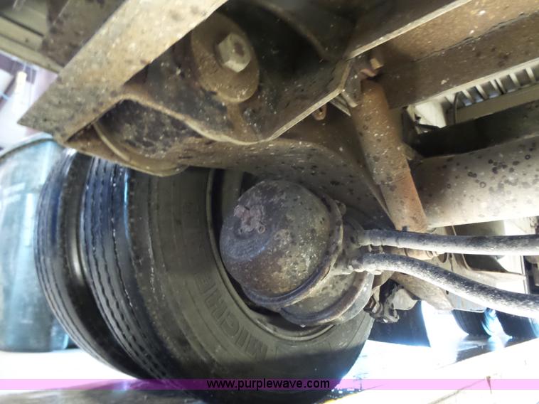 image for item K5270 2008 Chaparral drop deck trailer