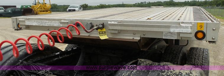 image for item K5271 2009 Chaparral drop deck trailer