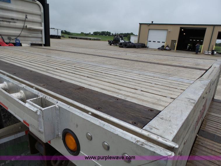 image for item K5271 2009 Chaparral drop deck trailer