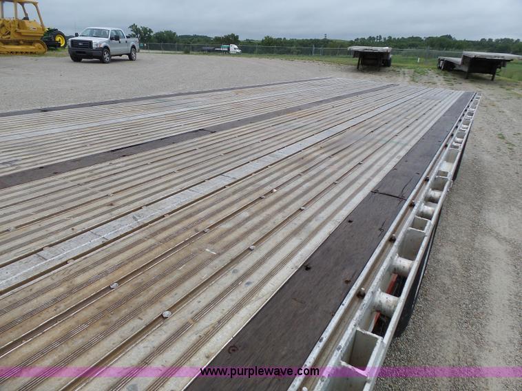 image for item K5271 2009 Chaparral drop deck trailer