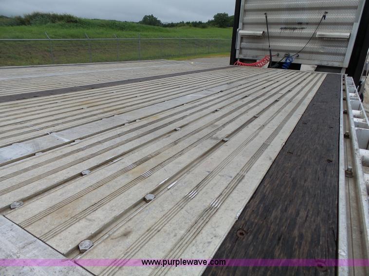 image for item K5271 2009 Chaparral drop deck trailer