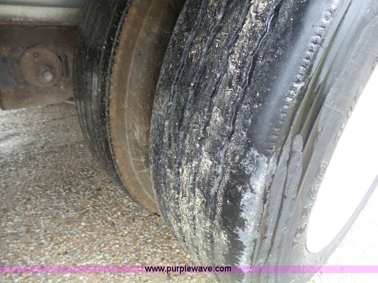 image for item K5271 2009 Chaparral drop deck trailer