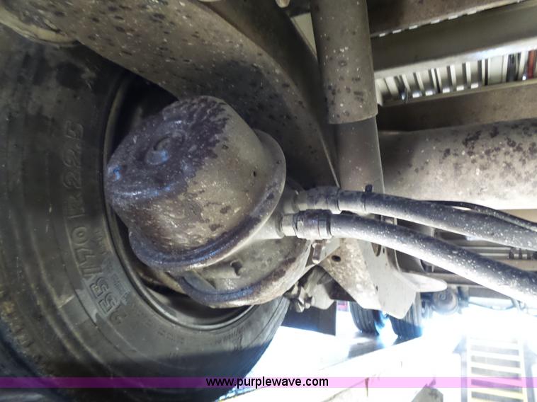 image for item K5271 2009 Chaparral drop deck trailer