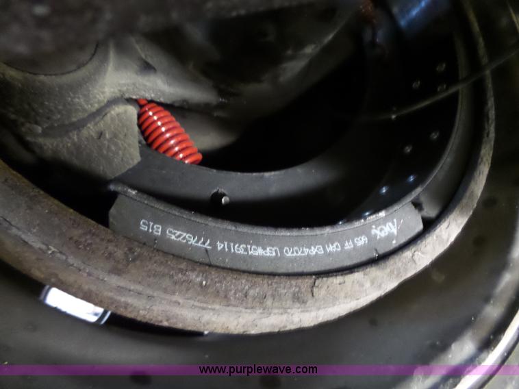 image for item K5271 2009 Chaparral drop deck trailer