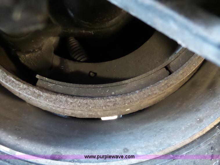 image for item K5271 2009 Chaparral drop deck trailer