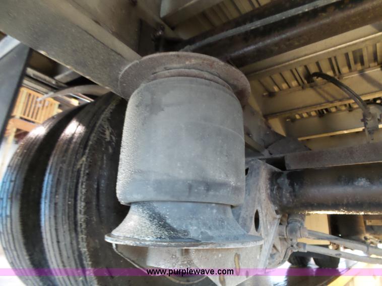 image for item K5271 2009 Chaparral drop deck trailer