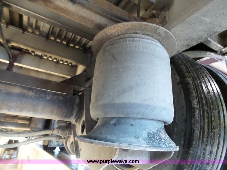 image for item K5271 2009 Chaparral drop deck trailer