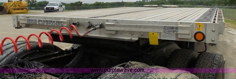 image for item K5272 2006 Chaparral drop deck trailer