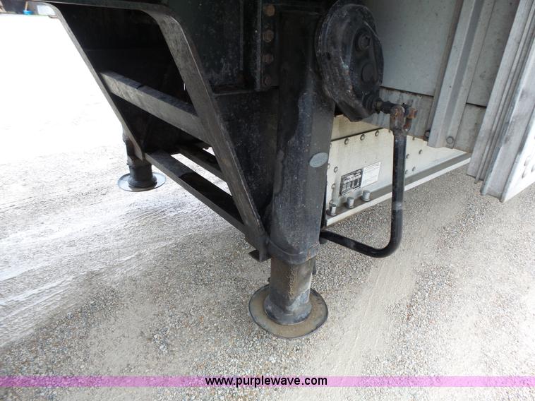 image for item K5272 2006 Chaparral drop deck trailer