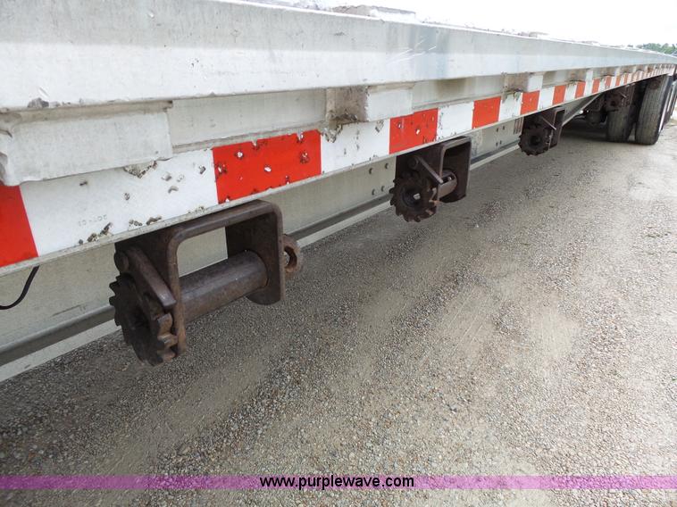 image for item K5272 2006 Chaparral drop deck trailer