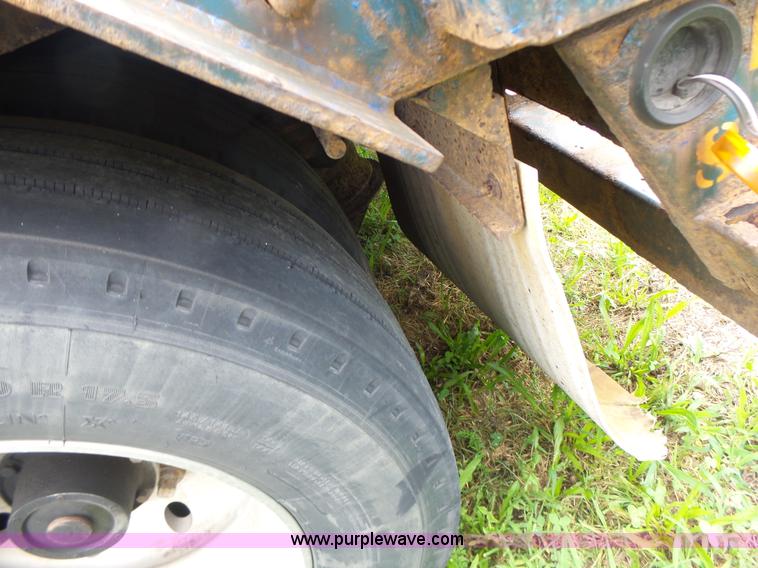 image for item K5704 2002 Doonan 482DB14B drop deck equipment trailer