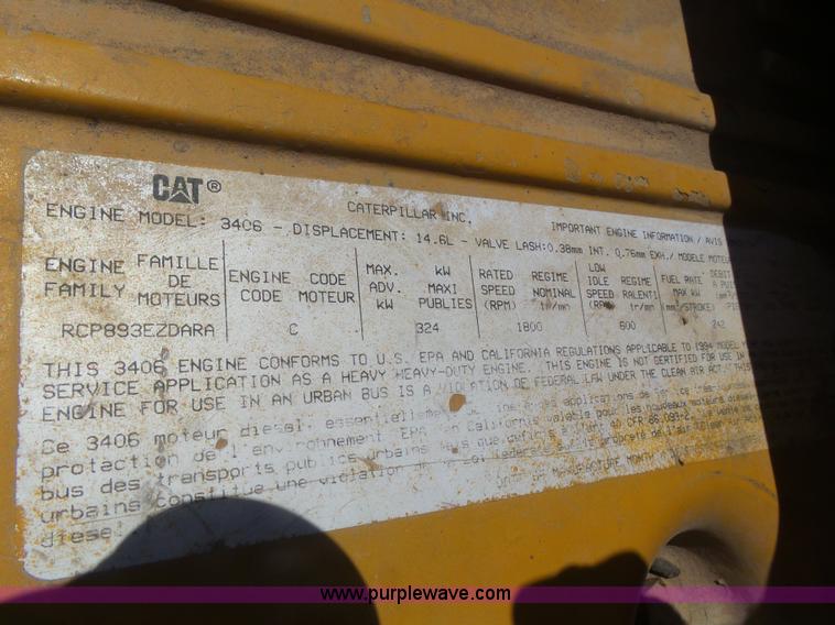 image for item K8443 1995 Peterbilt 379 semi truck